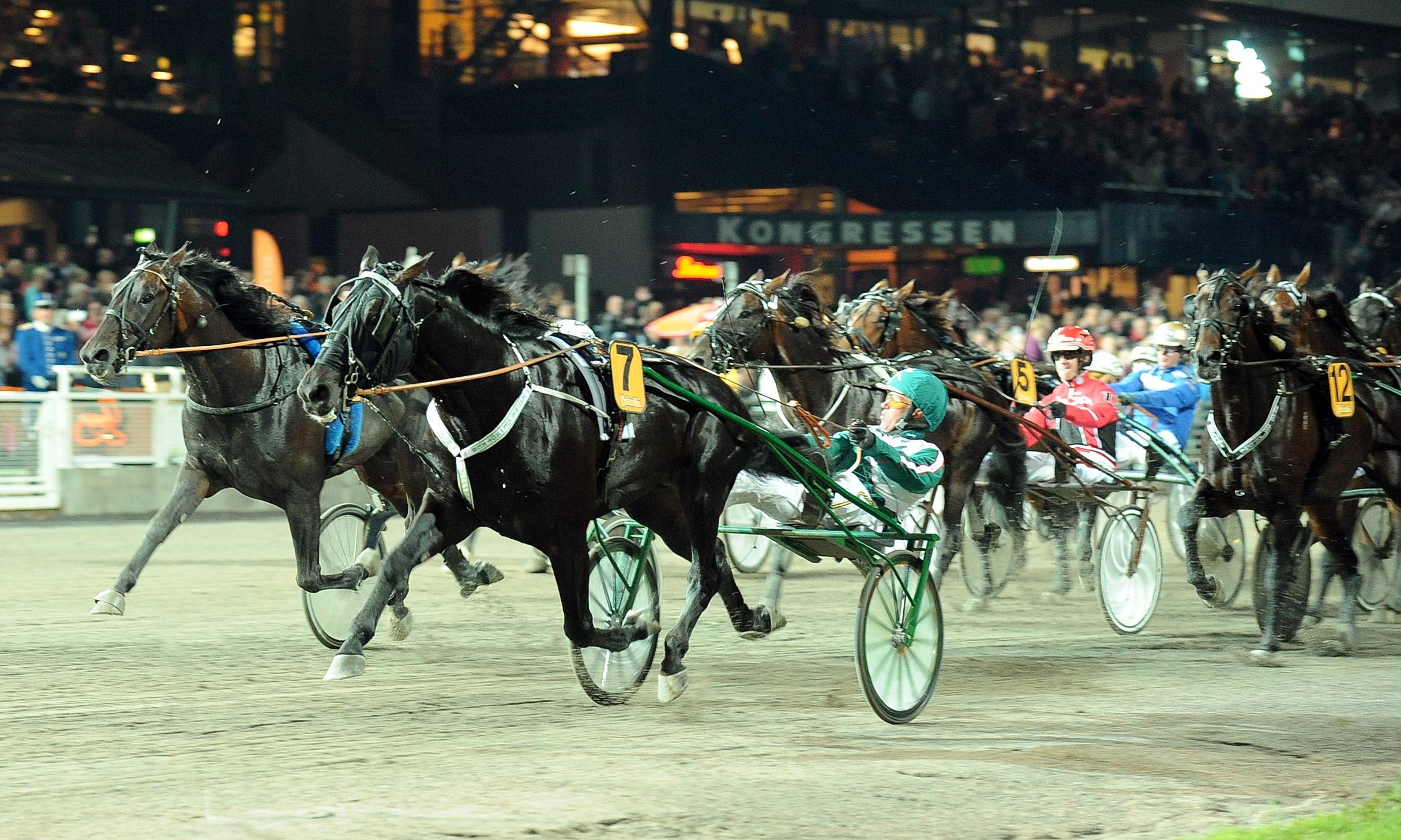 Panne De Moteur är topp tre av Travkompaniets vinstrikaste hästar. Här vinner han Jubileumspokalen. Han är dessutom högaktuell som pappa till årets Elitloppsfavorit San Moteur. Foto: Claes Kärrstrand